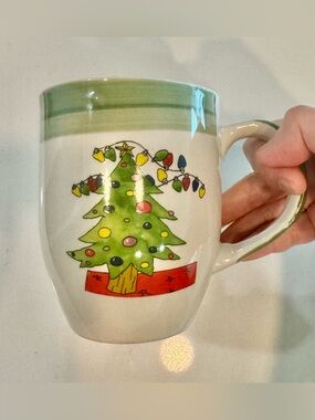 Festive Christmas Tree Ceramic Mug - Green Christmas Tree_Approximately 380ml